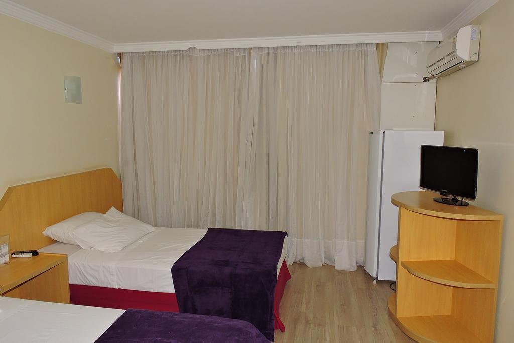 Airam Brasilia Hotel Екстер'єр фото